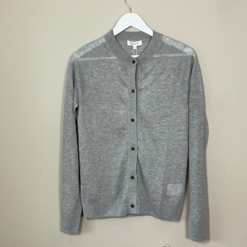 Moli Tree woman’s thin gray cardigan